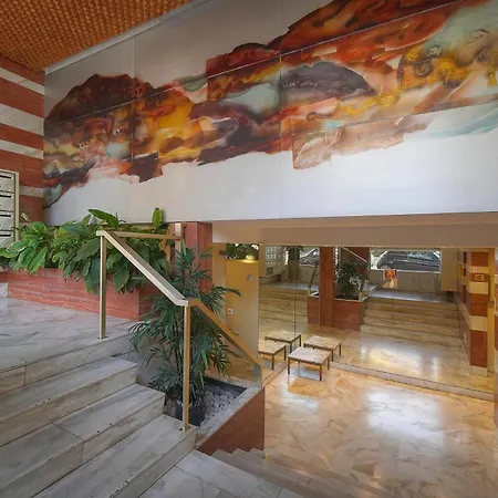 公寓 Ruby - Terrace - 10 Min Palais - Vca 戛纳