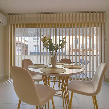 Ruby - Terrace - 10 Min Palais - Vca Apartman